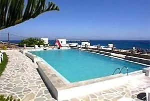Silver Rocks Hotel 2*